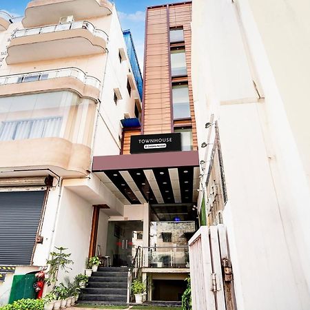 Townhouse Ram Katora Near Vishwanath Temple Formerly Sv Grand Hotel Varanasi Bagian luar foto