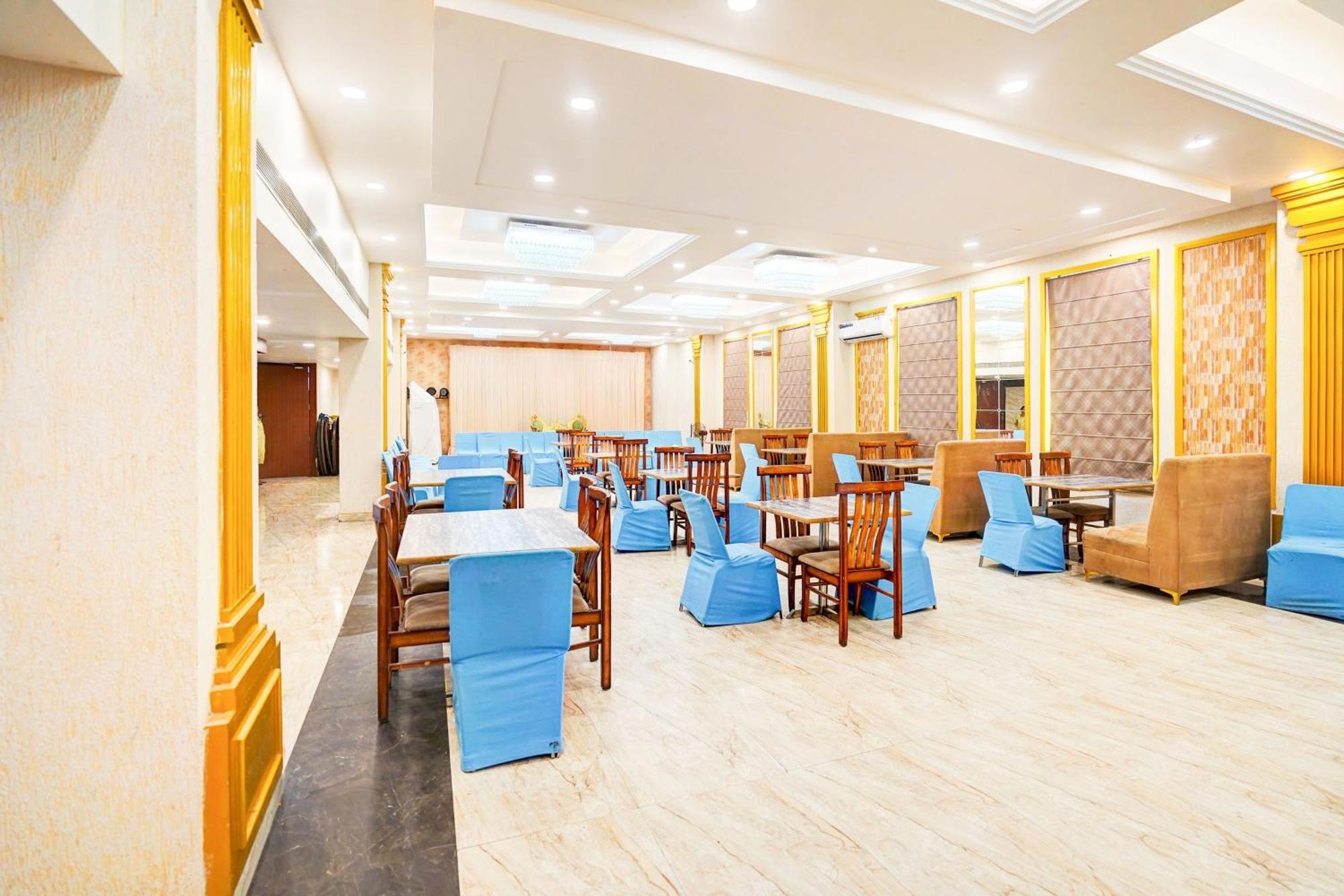 Townhouse Ram Katora Near Vishwanath Temple Formerly Sv Grand Hotel Varanasi Bagian luar foto